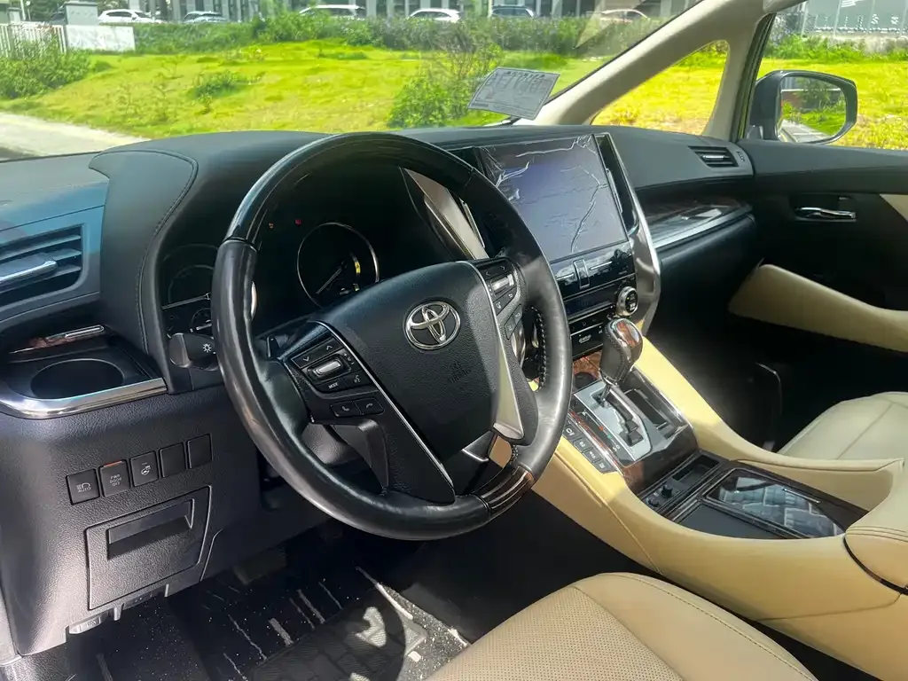 Toyota Alphard 2023 из CN, фото 6