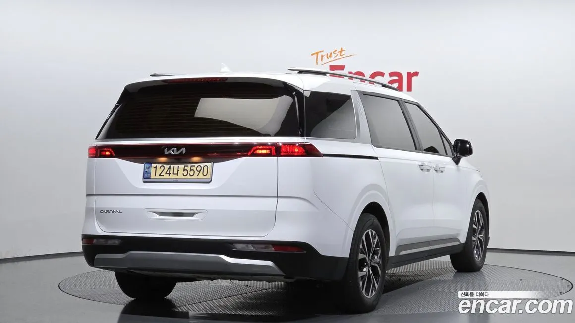 Kia Carnival 2023 из KR, фото 2