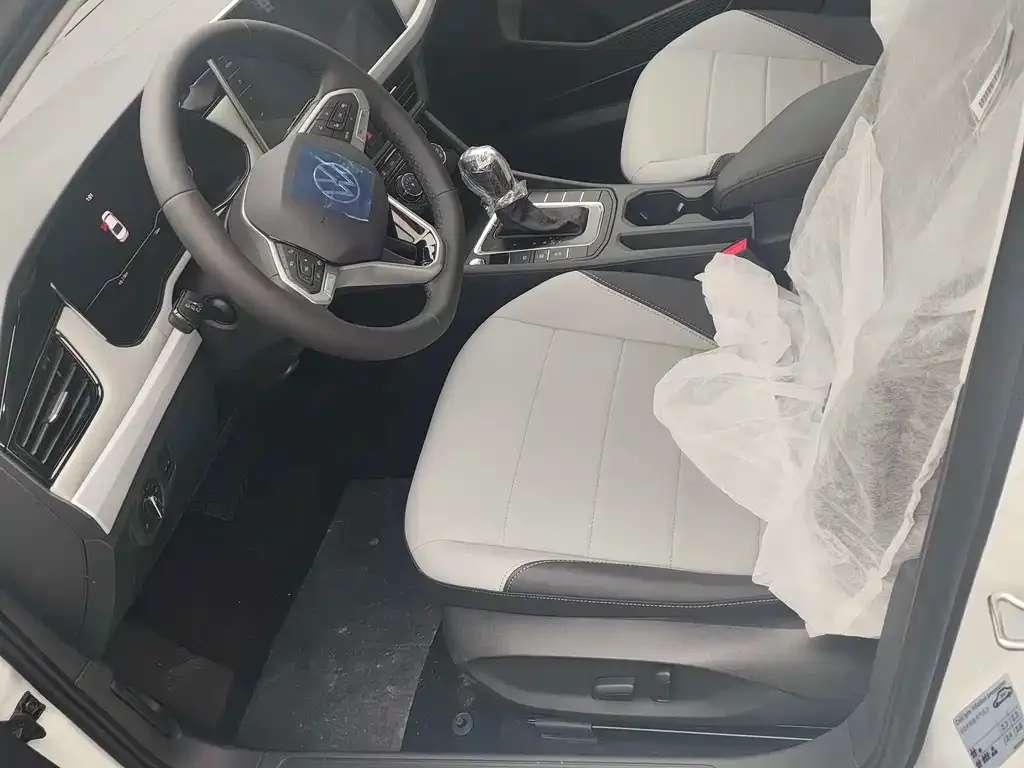 Volkswagen Bora 2025 из CN, фото 6