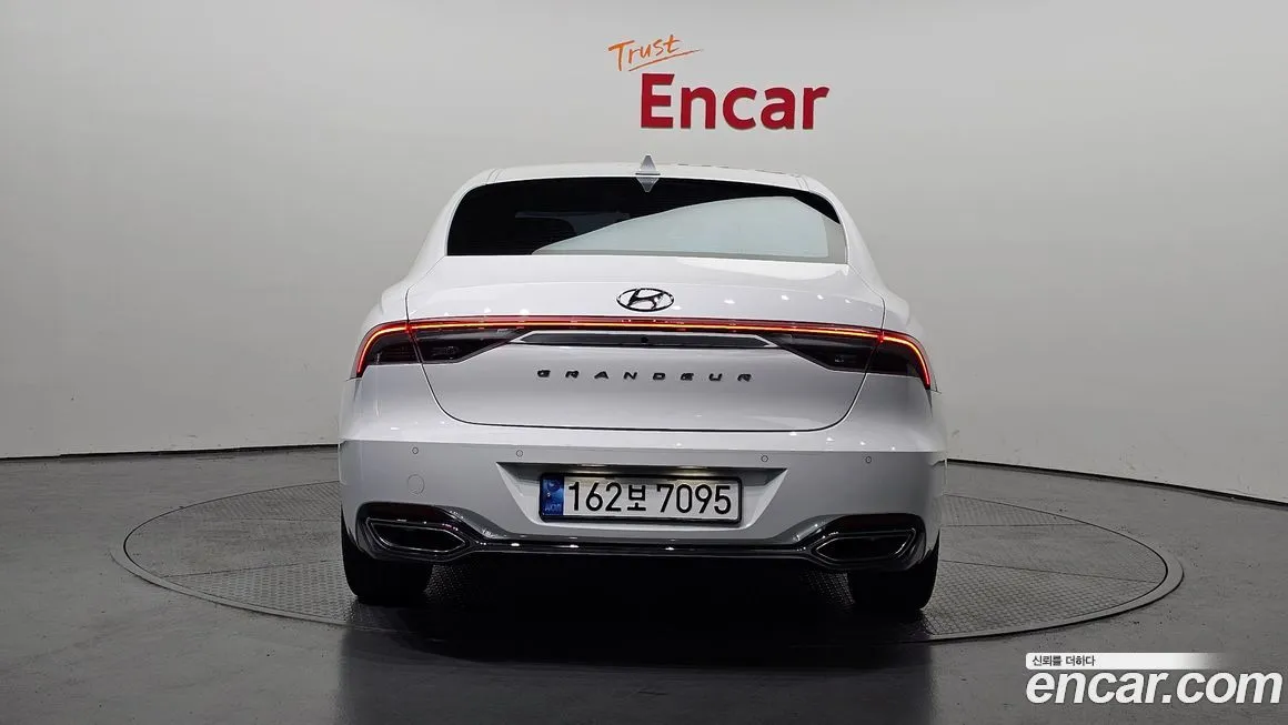 Hyundai Grandeur 2023 из KR, фото 4