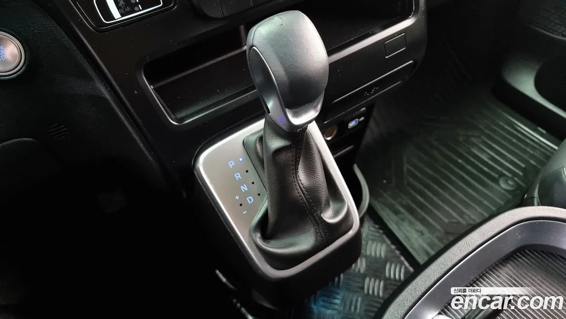 Hyundai Staria — фото 9