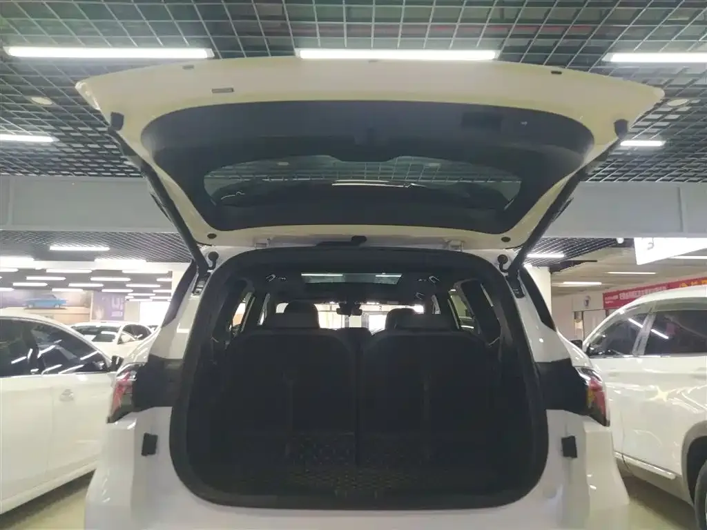Geely Haoyue L 2024 из CN, фото 10