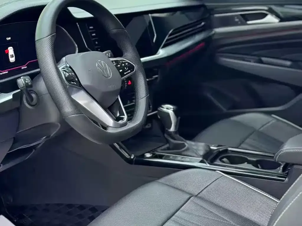 Volkswagen Passat 2022 из CN, фото 7