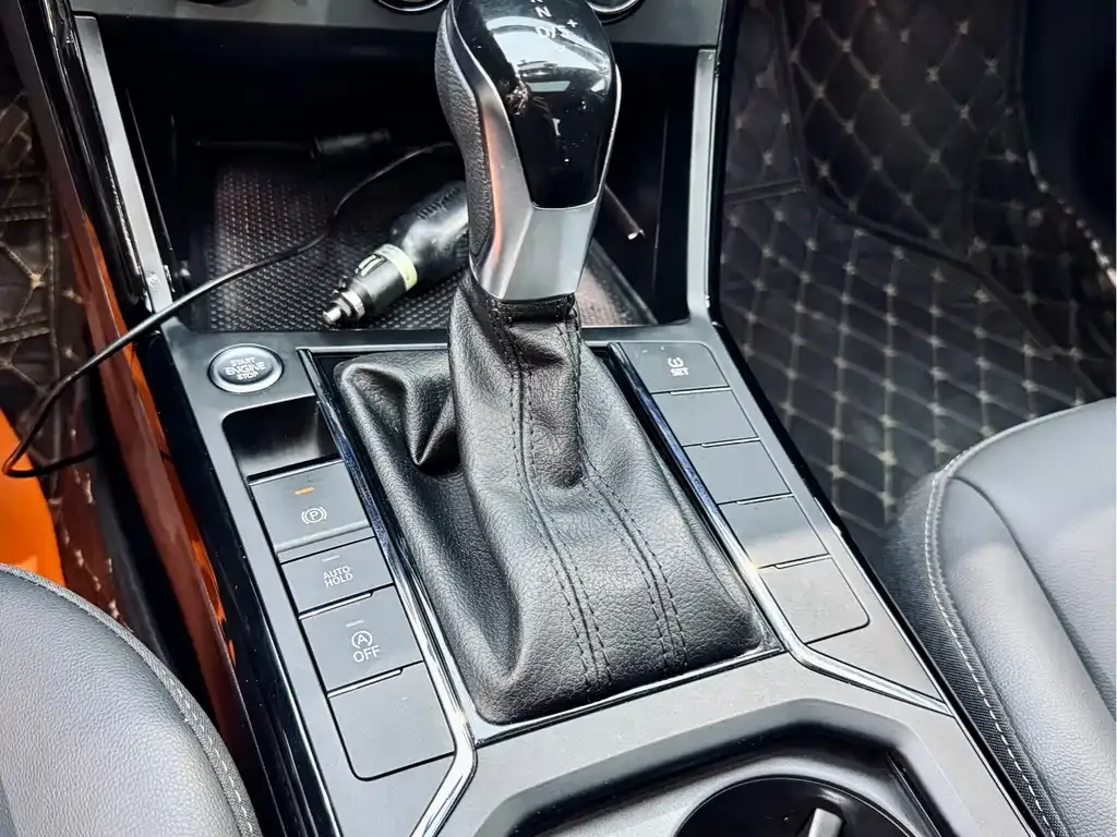 Volkswagen Passat 2022 из CN, фото 9