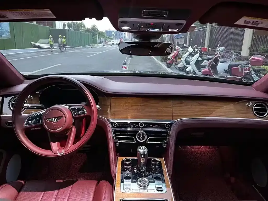 Bentley Flying Spur 2022 из CN, фото 6