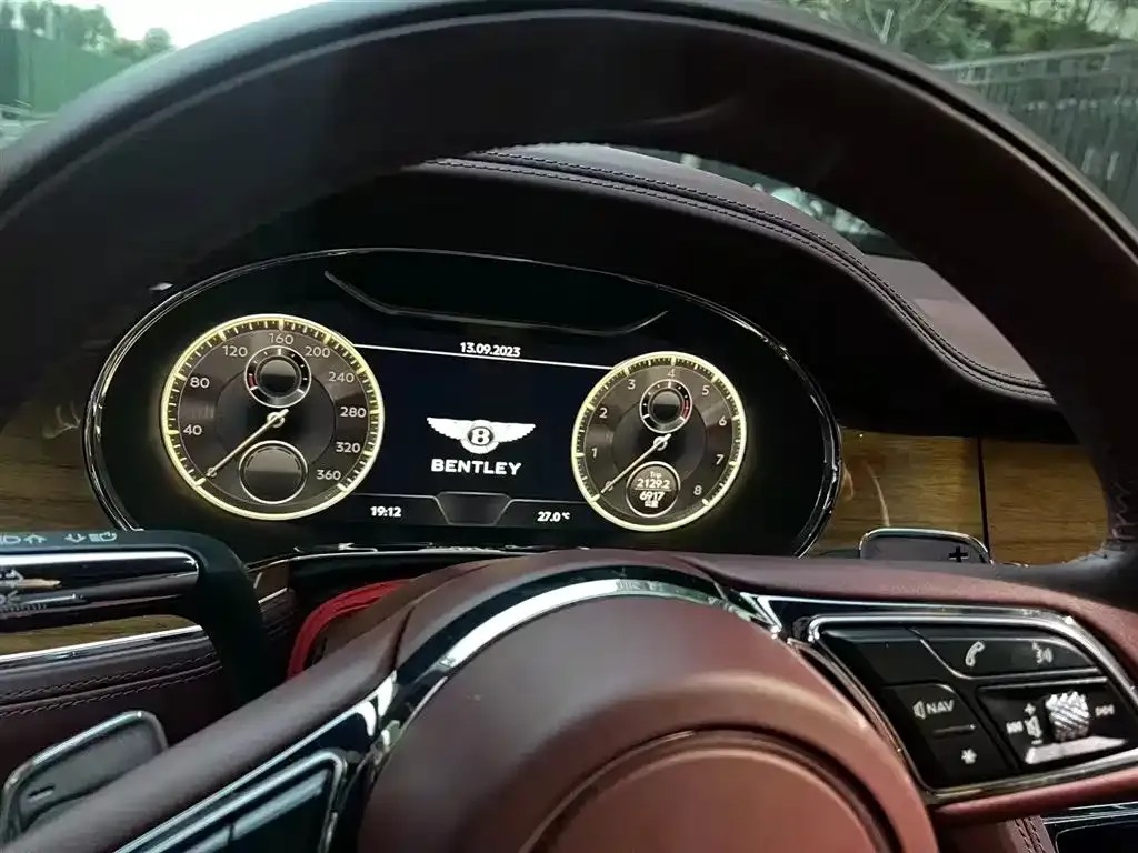 Bentley Flying Spur 2022 из CN, фото 7