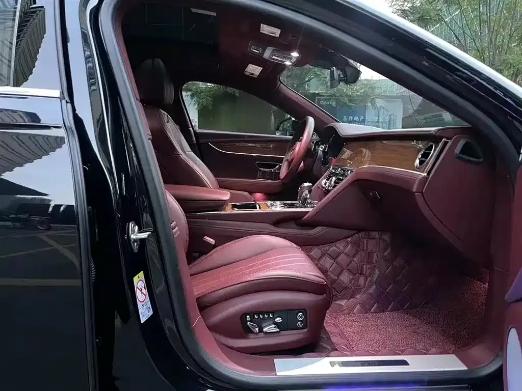 Bentley Flying Spur 2022 из CN, фото 9