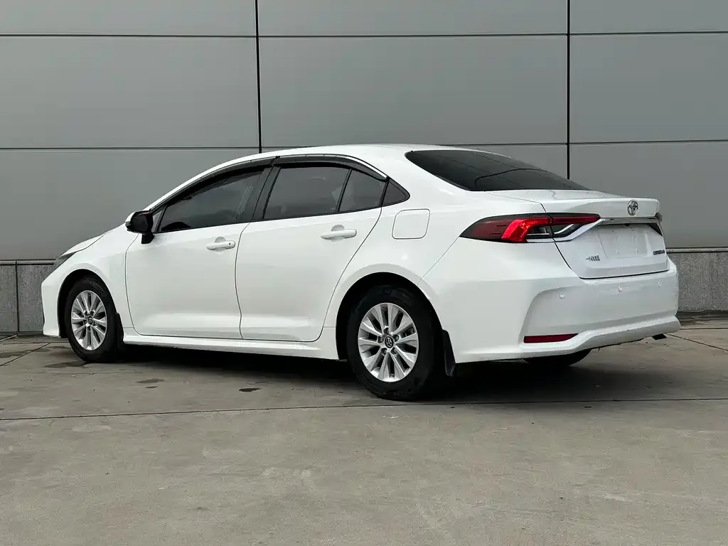 Toyota Corolla 2022 из CN, фото 2