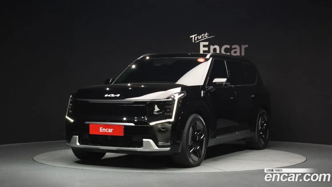 Kia EV9 2024 из KR, фото 1