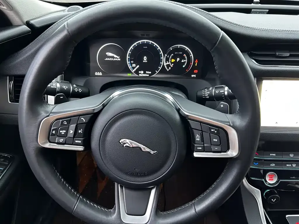 Jaguar XFL 2021 из CN, фото 6