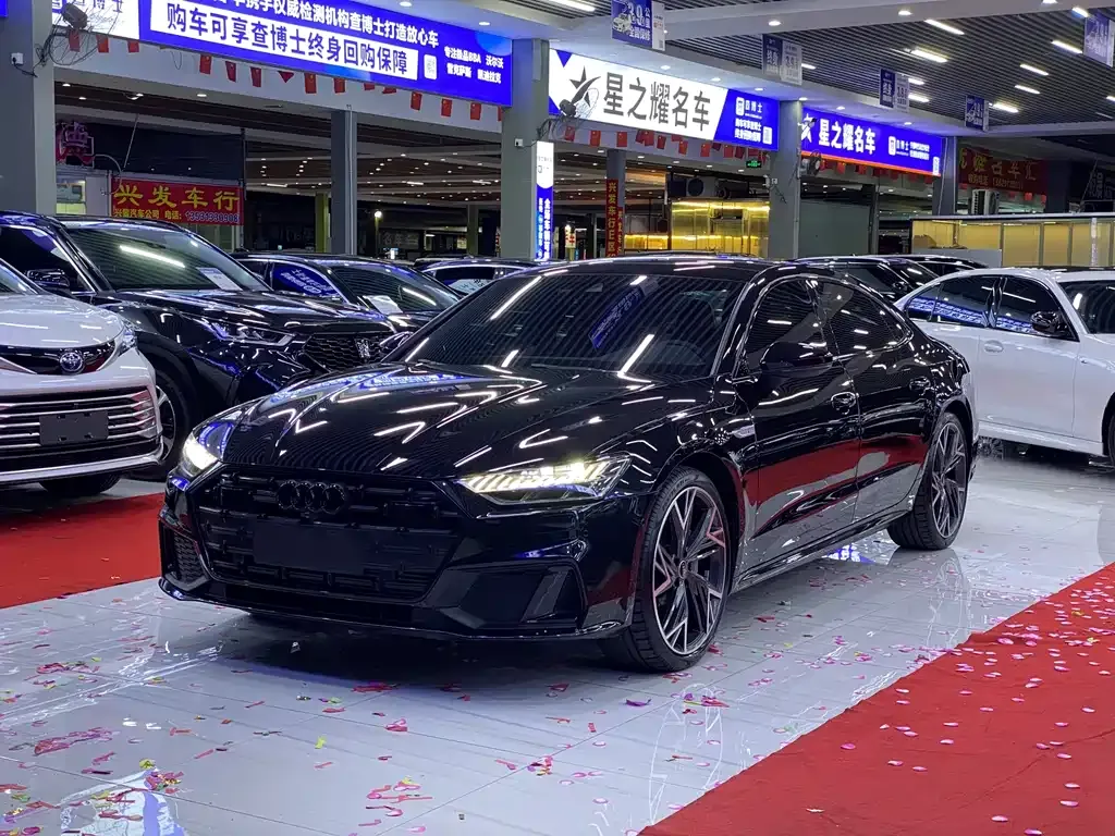 Audi A7L 2023 из CN, фото 1
