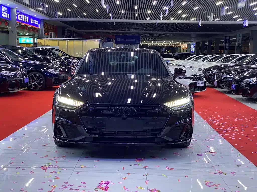 Audi A7L 2023 из CN, фото 3