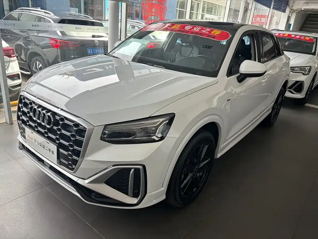 Audi Q2L 2023 из CN, фото 1