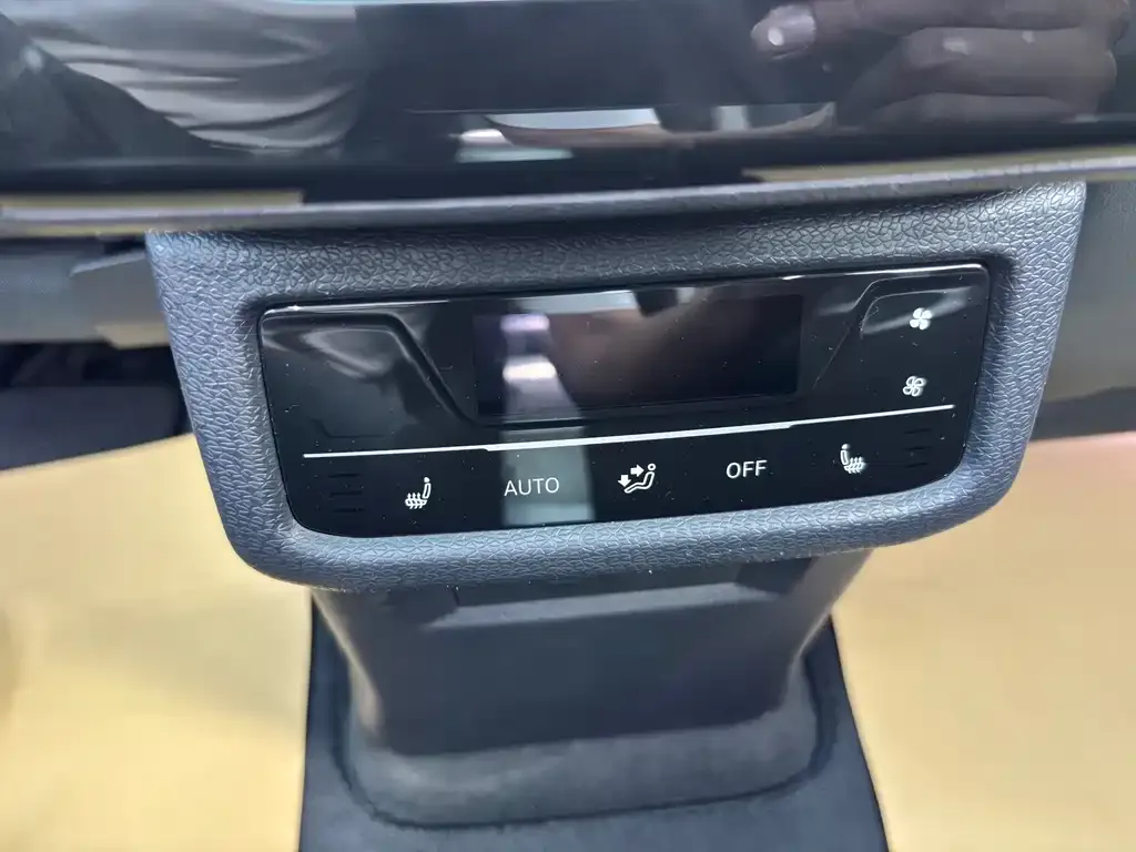 Volkswagen ID.6 Crozz 2022 из CN, фото 10