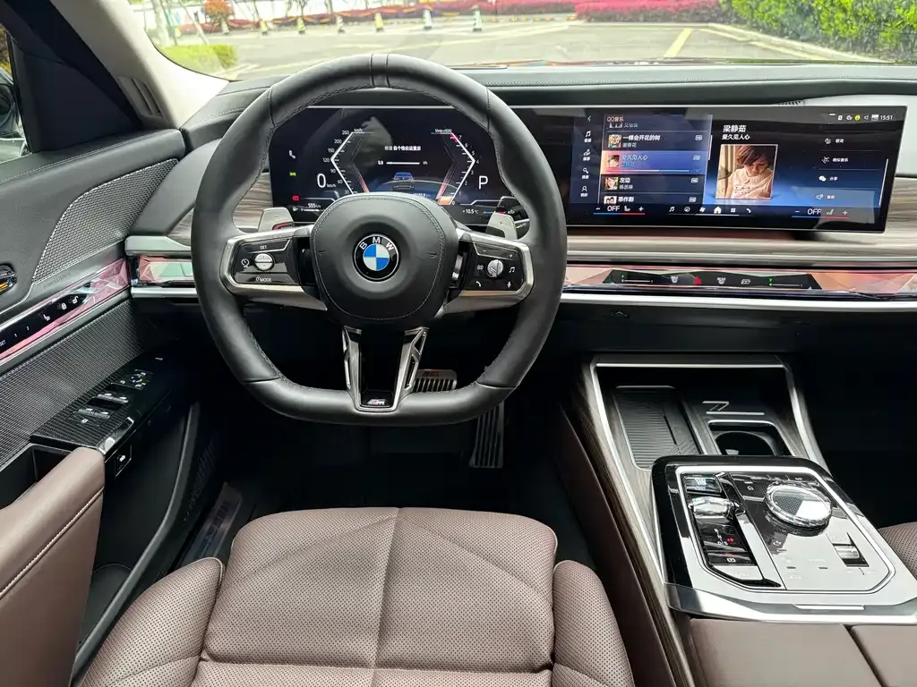 BMW 7 Series 2024 из CN, фото 6