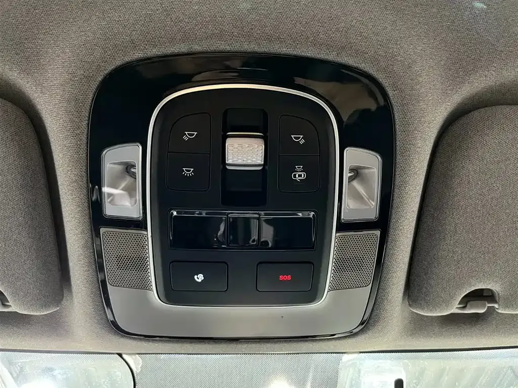 Hyundai Santa Fe 2022 из CN, фото 8