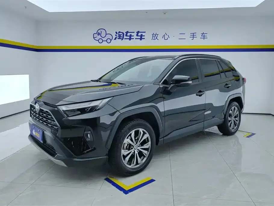 Toyota RAV4 2023 из CN, фото 1