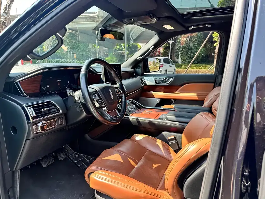 Lincoln Navigator 2022 из CN, фото 10