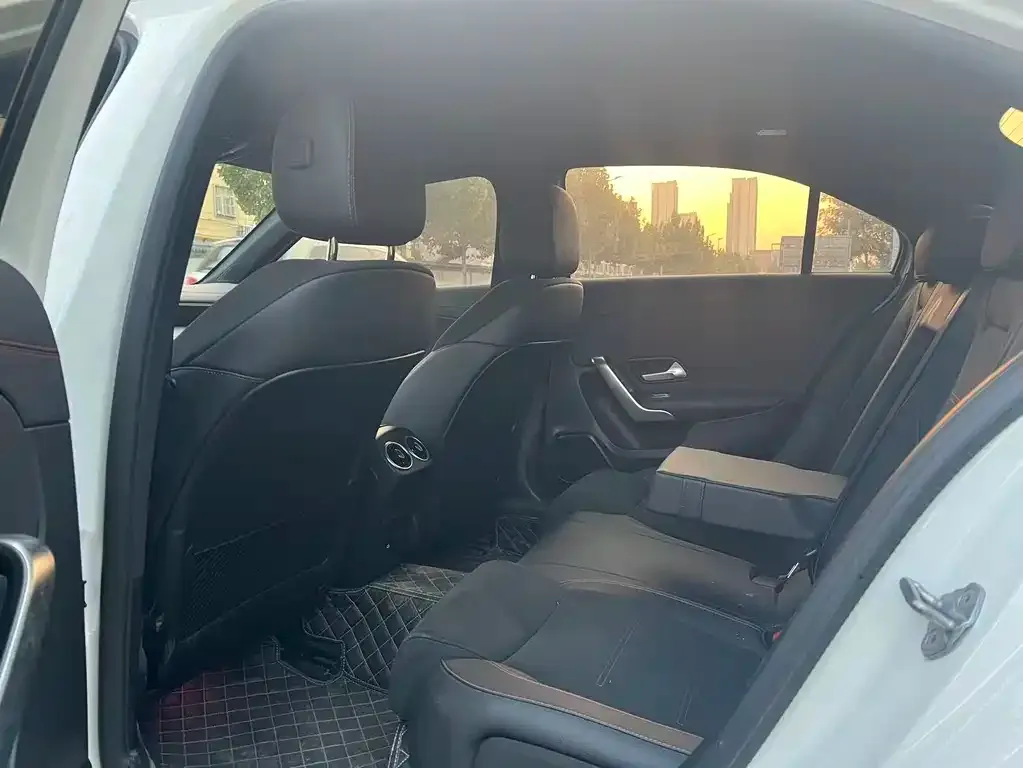 Mercedes-Benz A-Class 2023 из CN, фото 3
