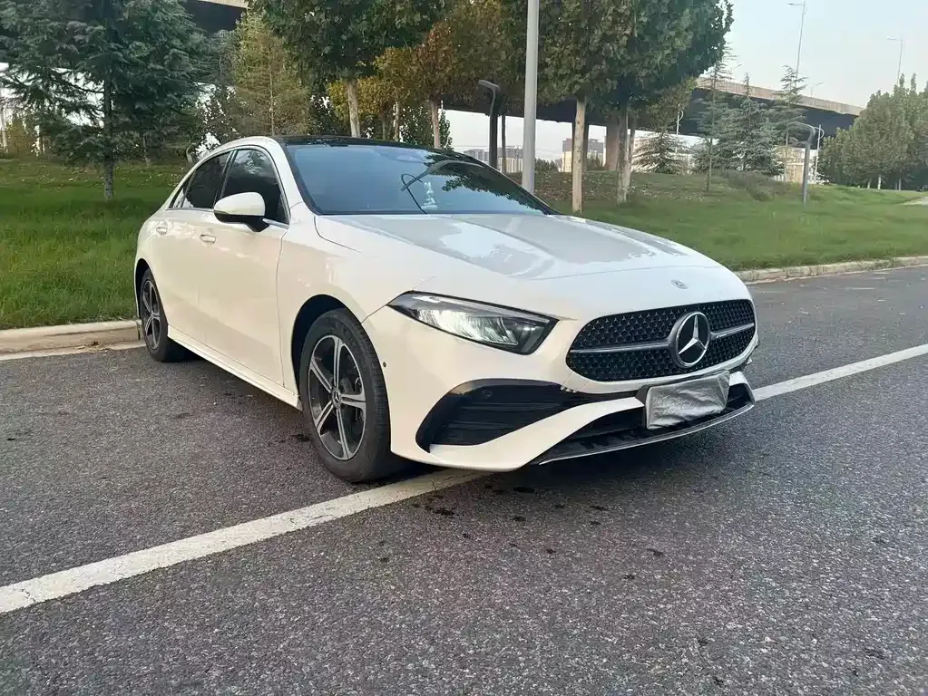 Mercedes-Benz A-Class 2023 из CN, фото 4