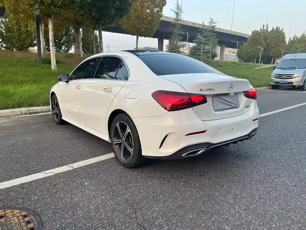Mercedes-Benz A-Class 2023 из CN, фото 7