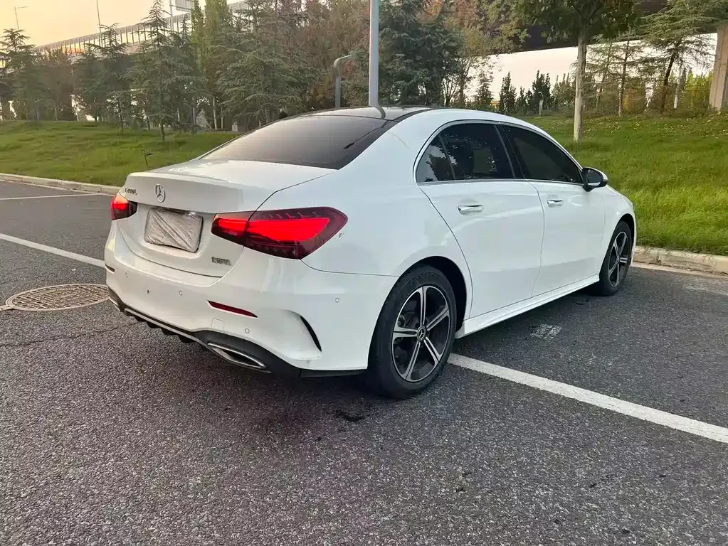 Mercedes-Benz A-Class 2023 из CN, фото 9