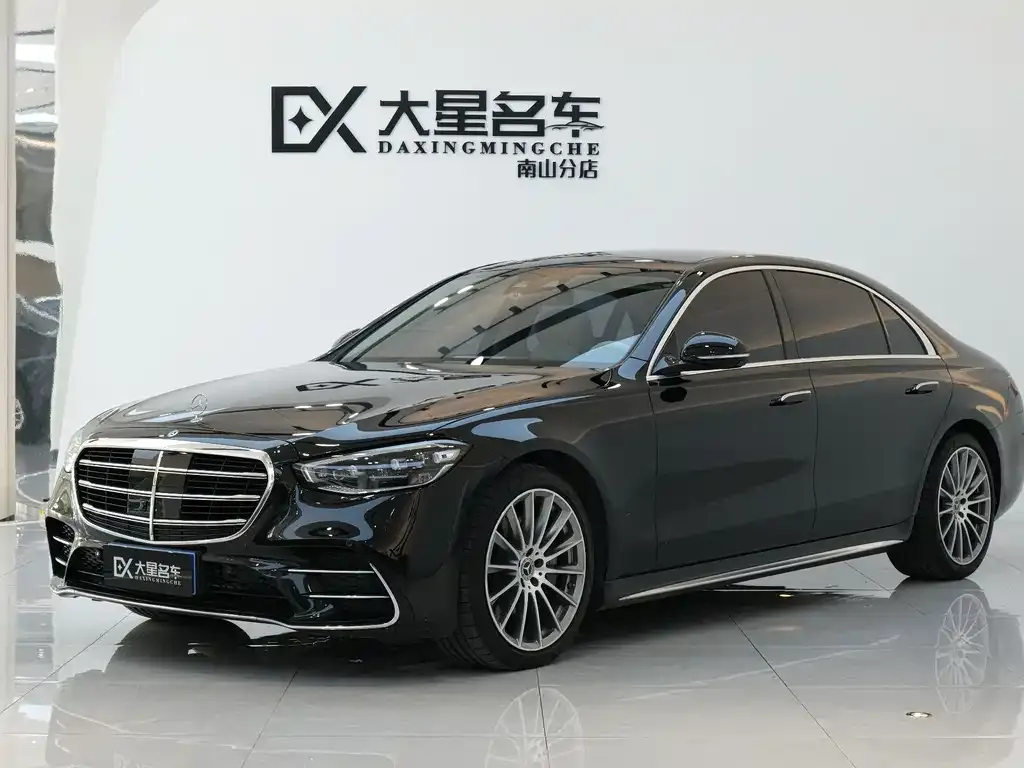Mercedes-Benz S-Class — фото 1