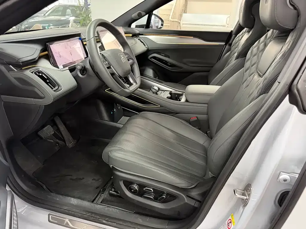 BYD L EV 2025 из CN, фото 5