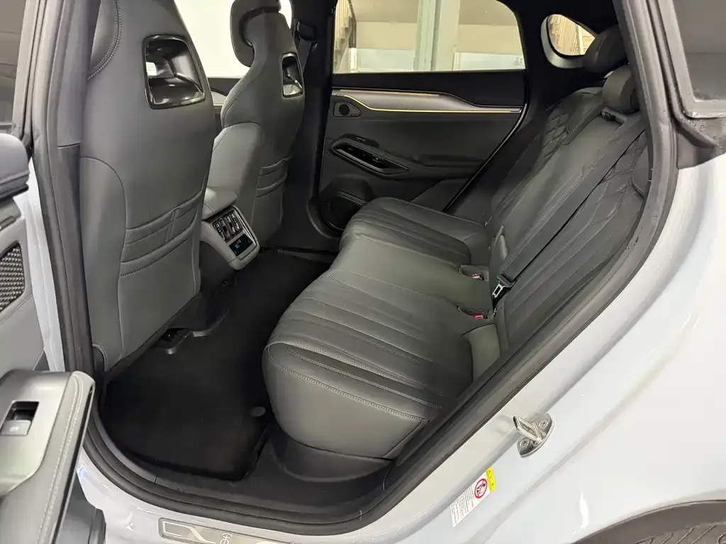 BYD L EV 2025 из CN, фото 6