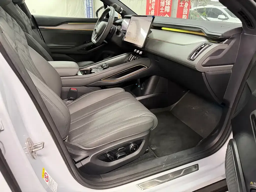 BYD L EV 2025 из CN, фото 8