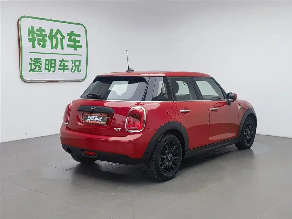 MINI Cooper (3-door) 2021 из CN, фото 2