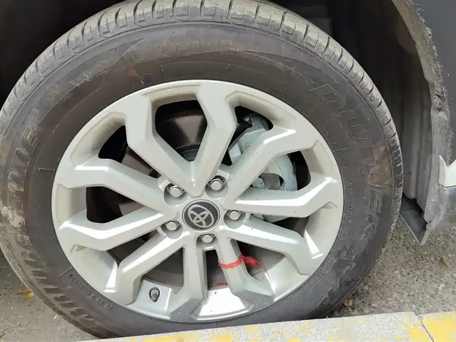 Toyota Frontlander 2022 из CN, фото 6