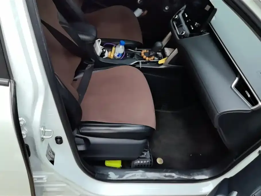 Toyota Frontlander 2022 из CN, фото 8