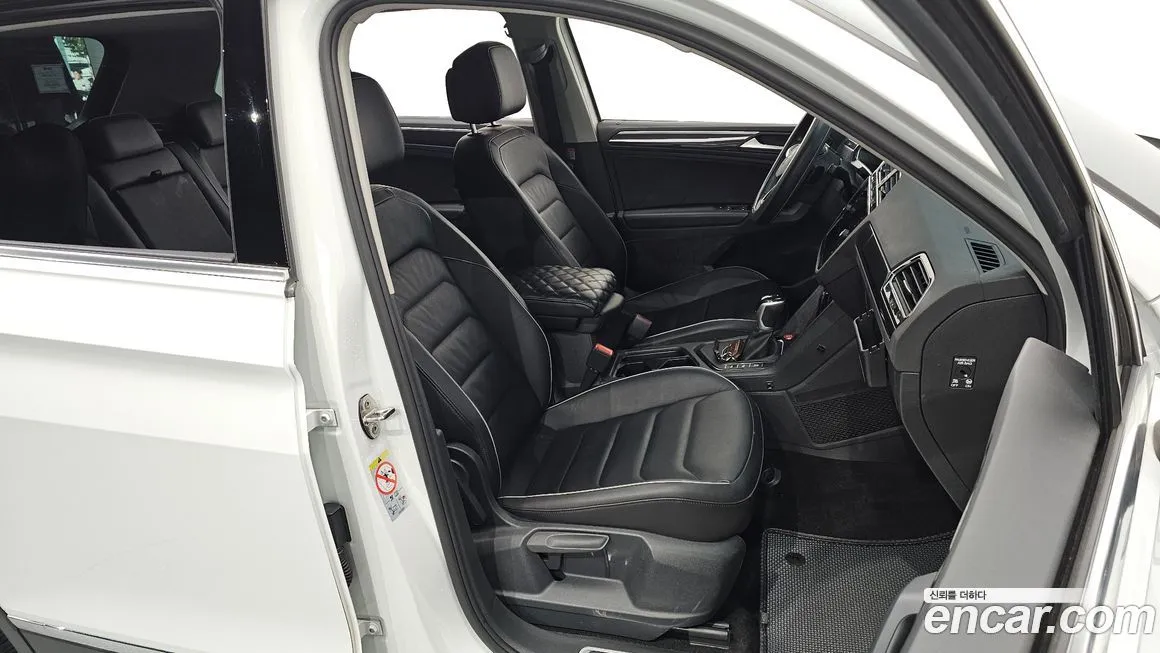 Volkswagen Tiguan 2023 из KR, фото 10