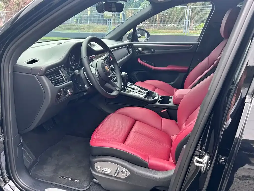 Porsche Macan 2024 из CN, фото 3
