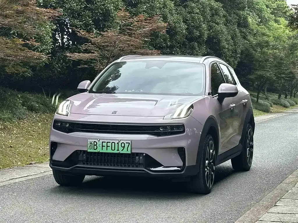 Lynk & Co 06 EM-P 2023 из CN, фото 1