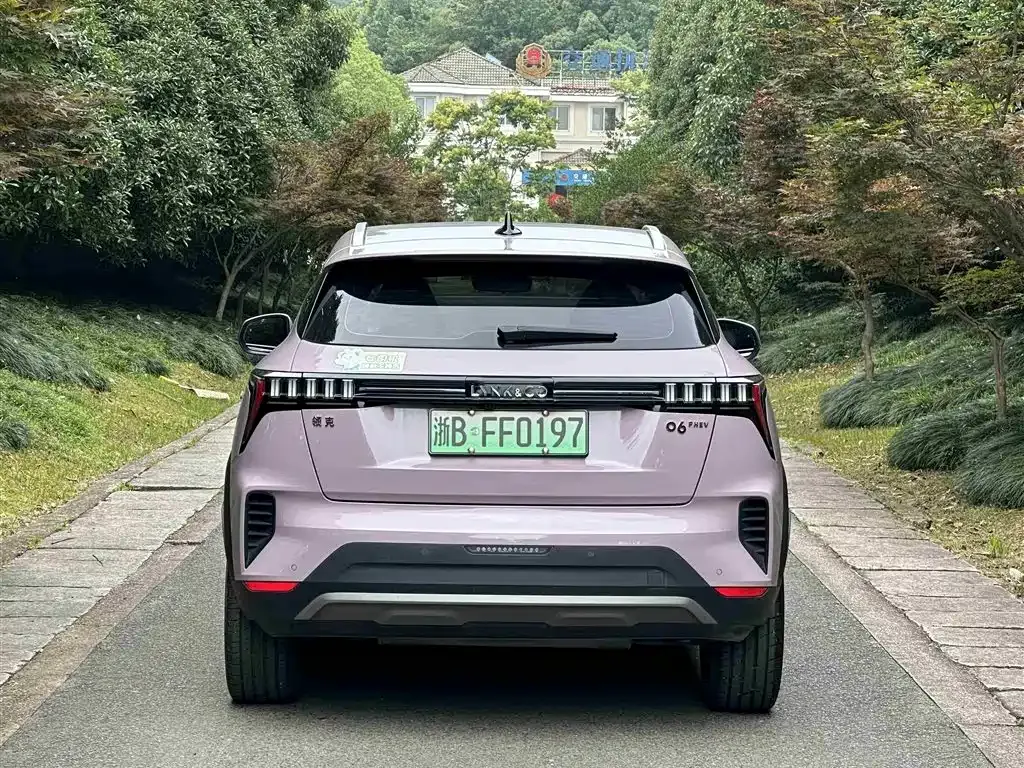 Lynk & Co 06 EM-P 2023 из CN, фото 6