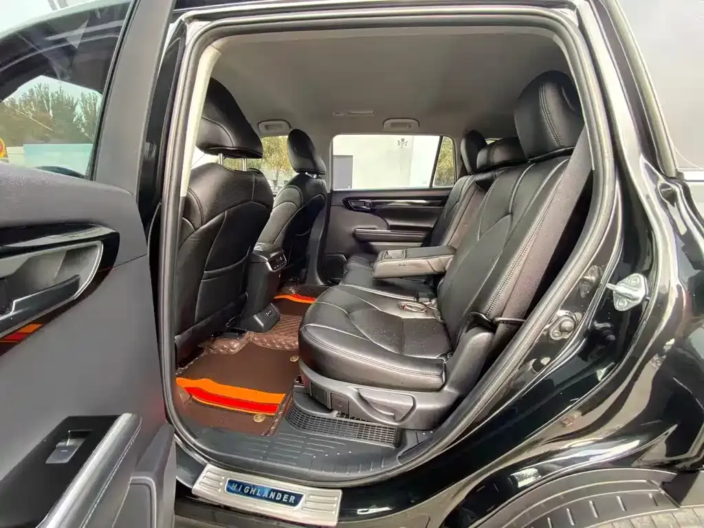 Toyota Highlander 2022 из CN, фото 6