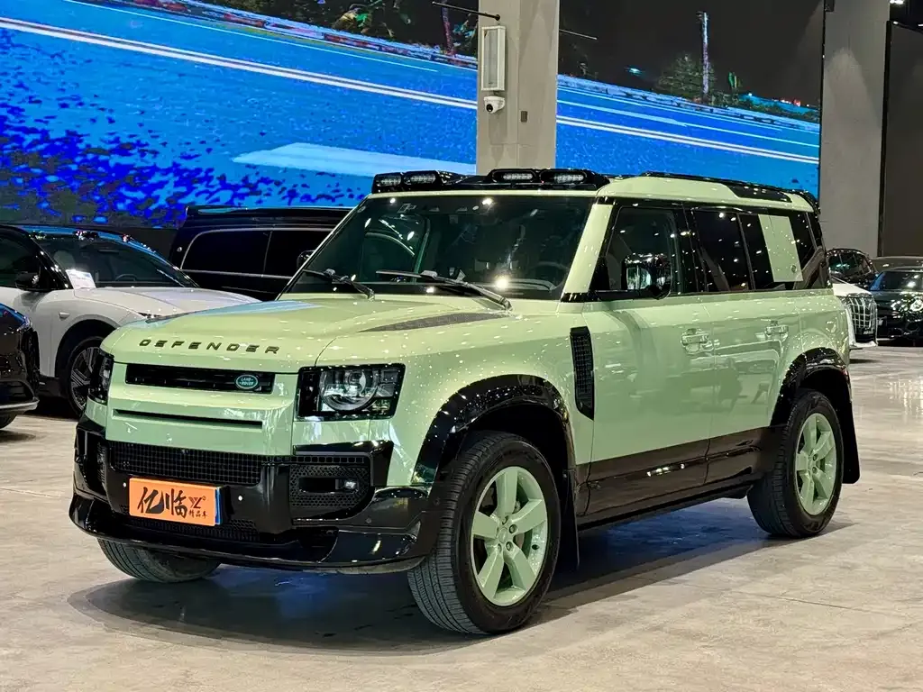 Land Rover Defender 2023 из CN, фото 1
