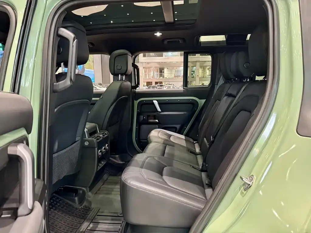 Land Rover Defender 2023 из CN, фото 5