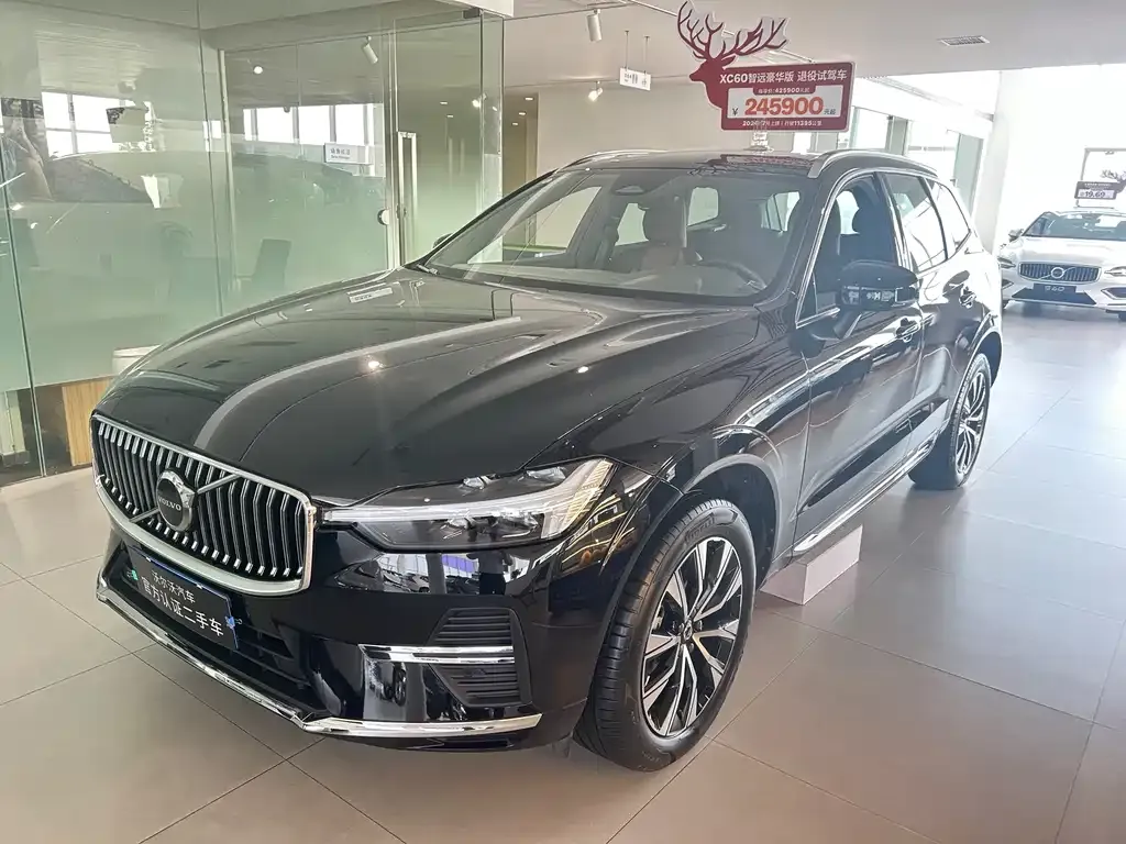 Volvo XC60 2024 из CN, фото 1