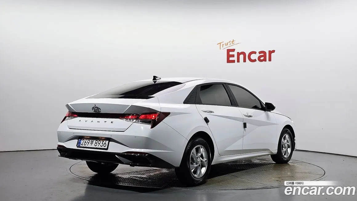 Hyundai AVANTE 2021 из KR, фото 2