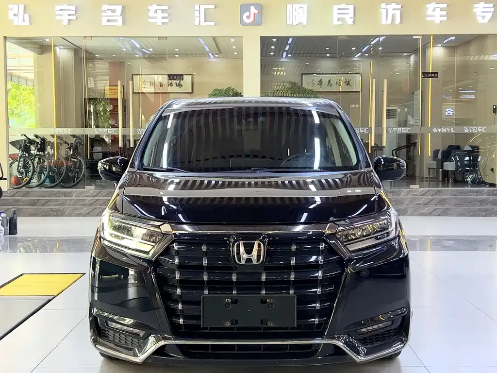 Honda Elysion 2022 из CN, фото 1