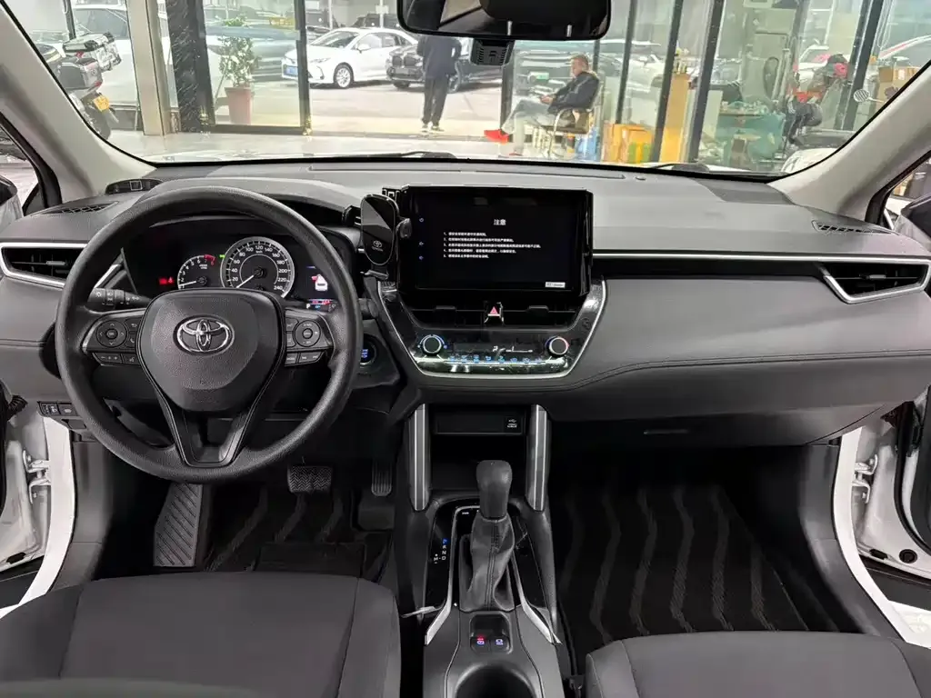 Toyota Corolla Cross 2022 из CN, фото 6