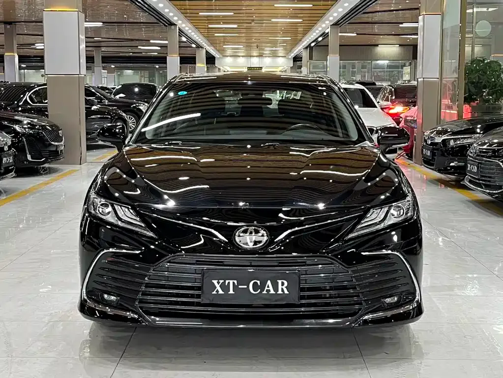 Toyota Camry 2022 из CN, фото 2