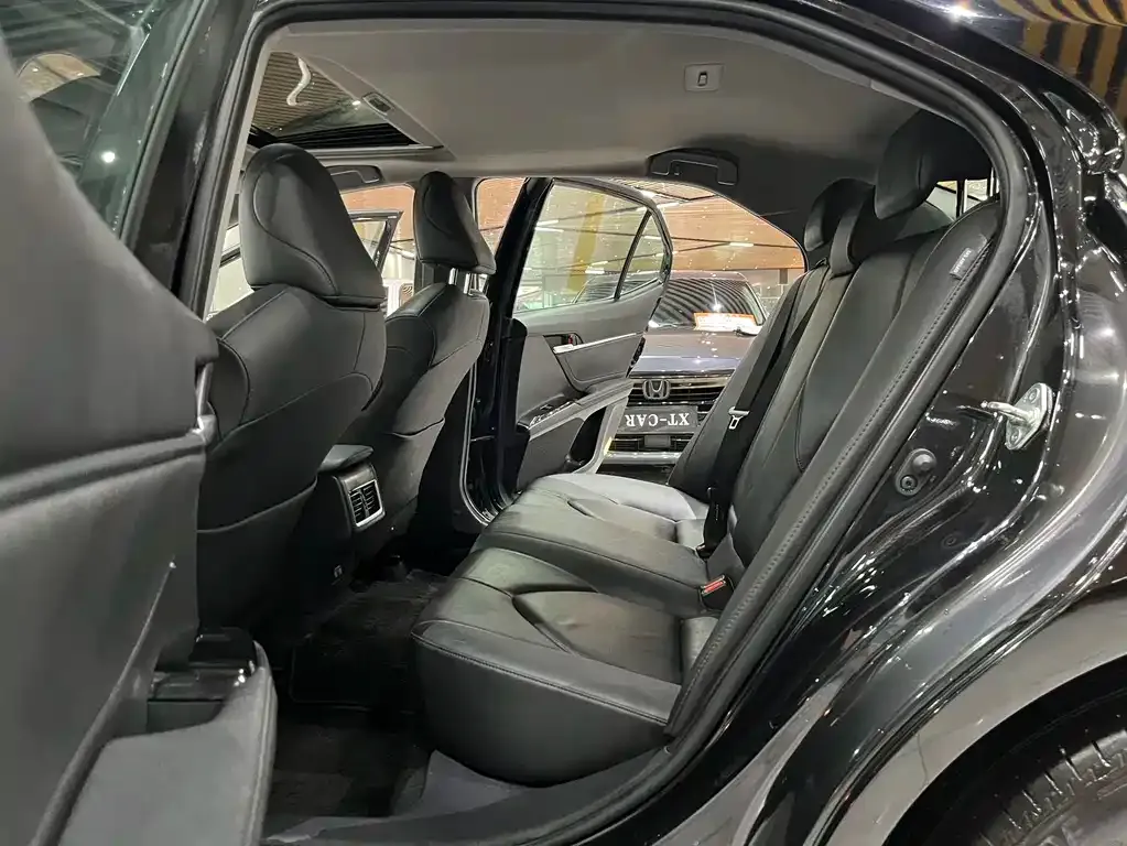 Toyota Camry 2022 из CN, фото 9