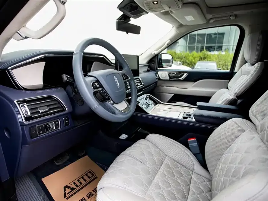 Lincoln Navigator One 2023 из CN, фото 7