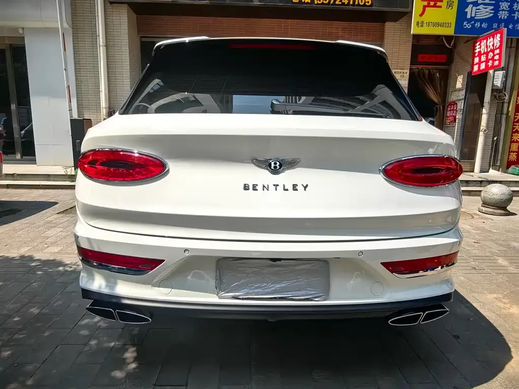 Bentley Bentayga 2022 из CN, фото 5