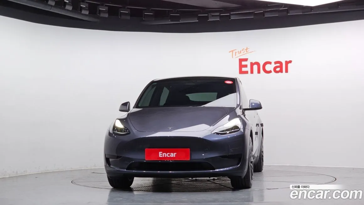 Tesla Model Y — фото 3