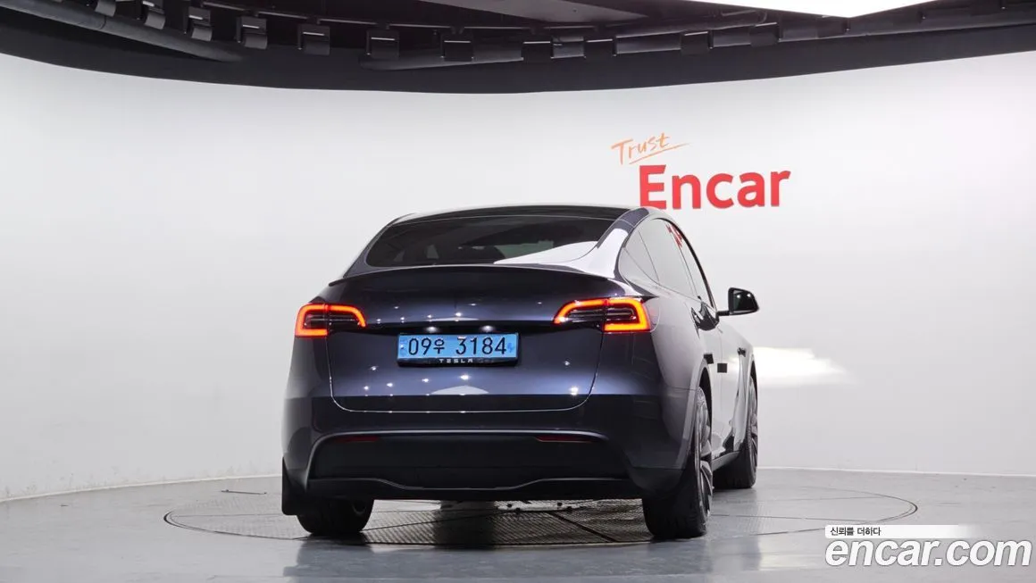 Tesla Model Y — фото 4
